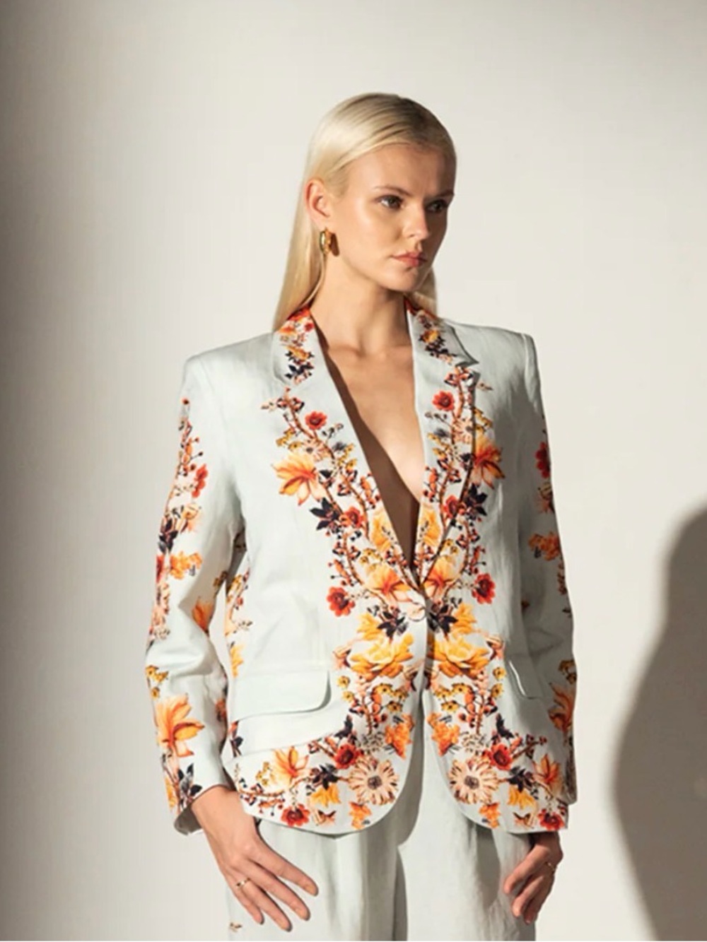 Ran a Gill Alma Floral Embroidered Light Blue Blazer Jacket